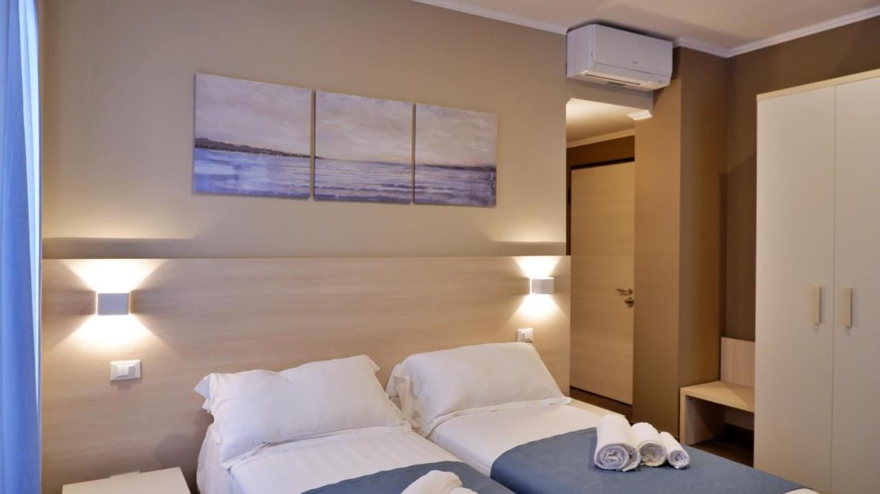 Pianomare Riviera Apartments And Rooms Imperia Zewnętrze zdjęcie