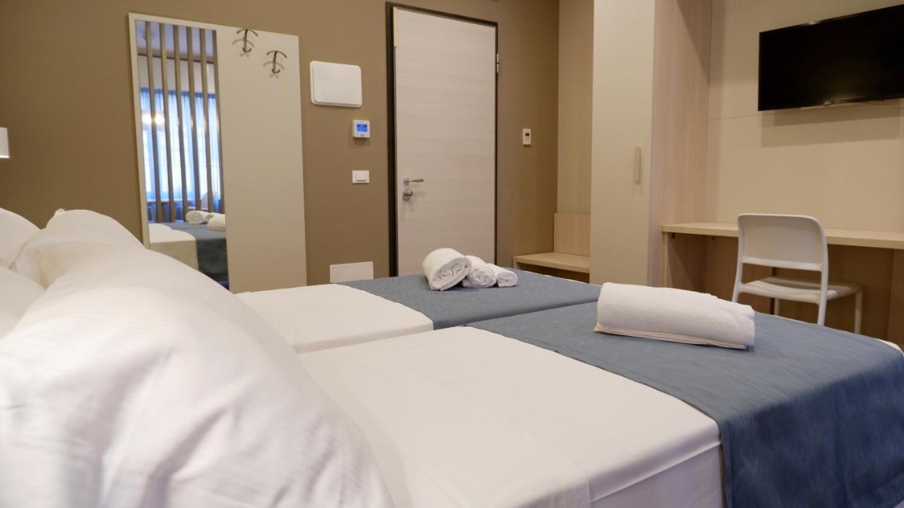 Pianomare Riviera Apartments And Rooms Imperia Zewnętrze zdjęcie